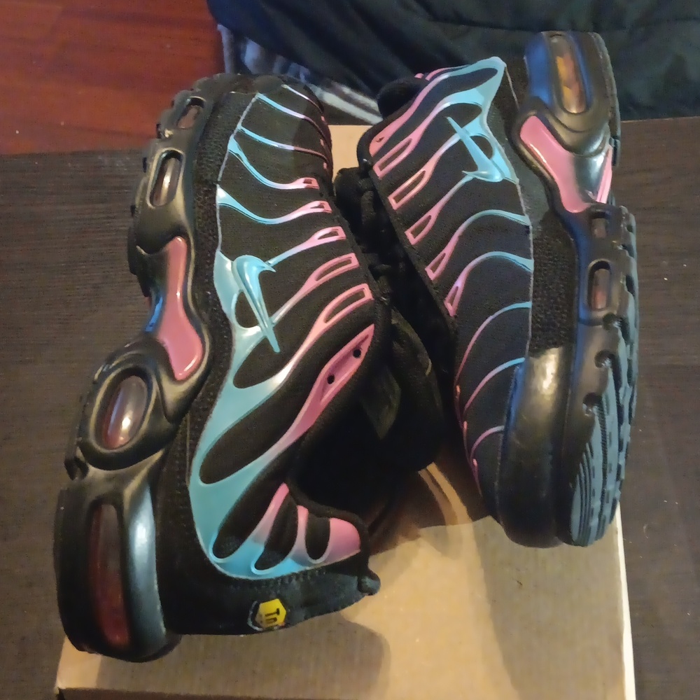 Nike Air Max Plus Rare "Miami Vice" (2019) Mens SZ 11 EUC - Picture 7 of 9